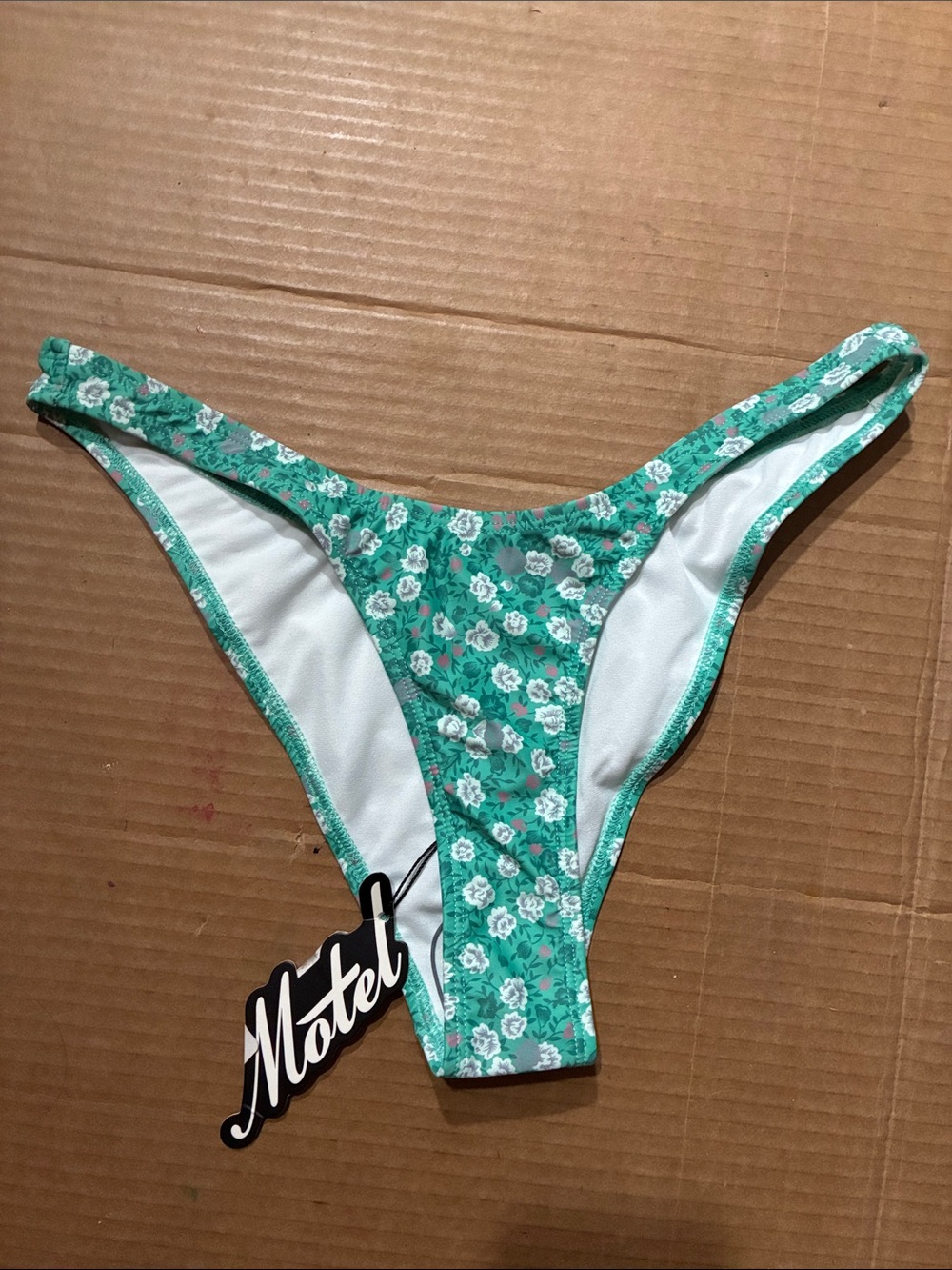 7️⃣ Motel Rocks Green Floral Bikini Bottom